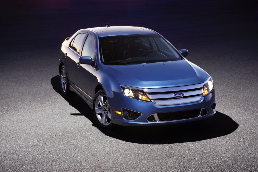  Ford Fusion Sport 2010 года  (US) (фото 7 из 26)